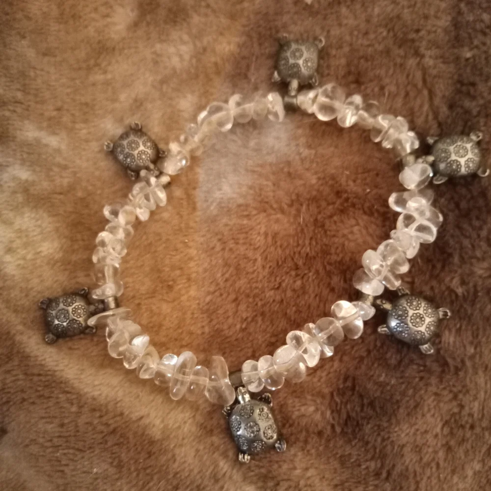 Bracelets - Picture 5 of 6